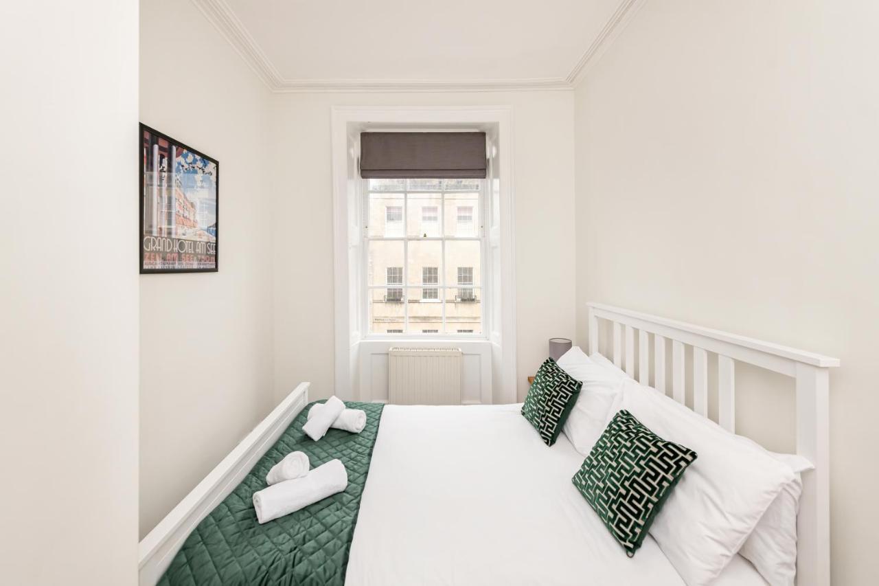 Stunning Georgian Apartment In Central Bath Zewnętrze zdjęcie